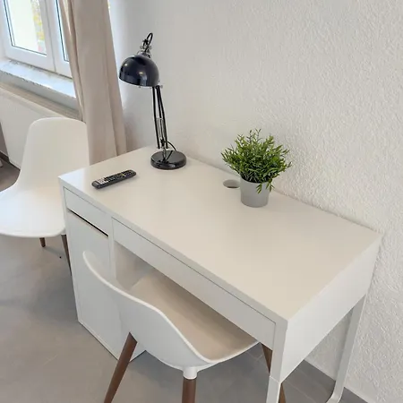 Apartahotel Serviced Apartments Gross-Zimmern 24H Self-Checkin