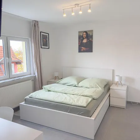 Serviced Apartments Gross-Zimmern 24H Self-Checkin Groß-Zimmern