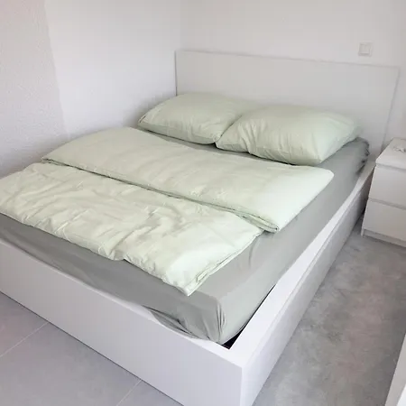 Apartahotel Serviced Apartments Gross-Zimmern 24H Self-Checkin 3*