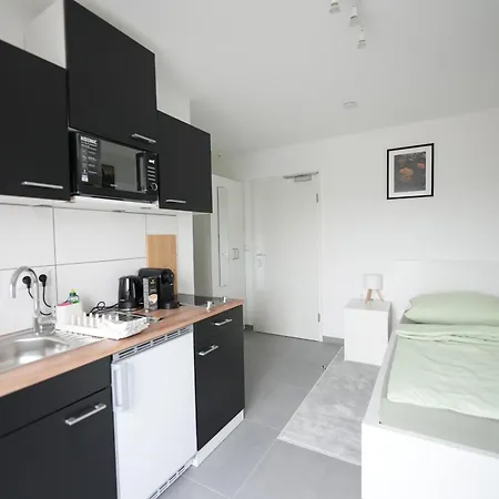 Serviced Apartments Gross-Zimmern 24H Self-Checkin